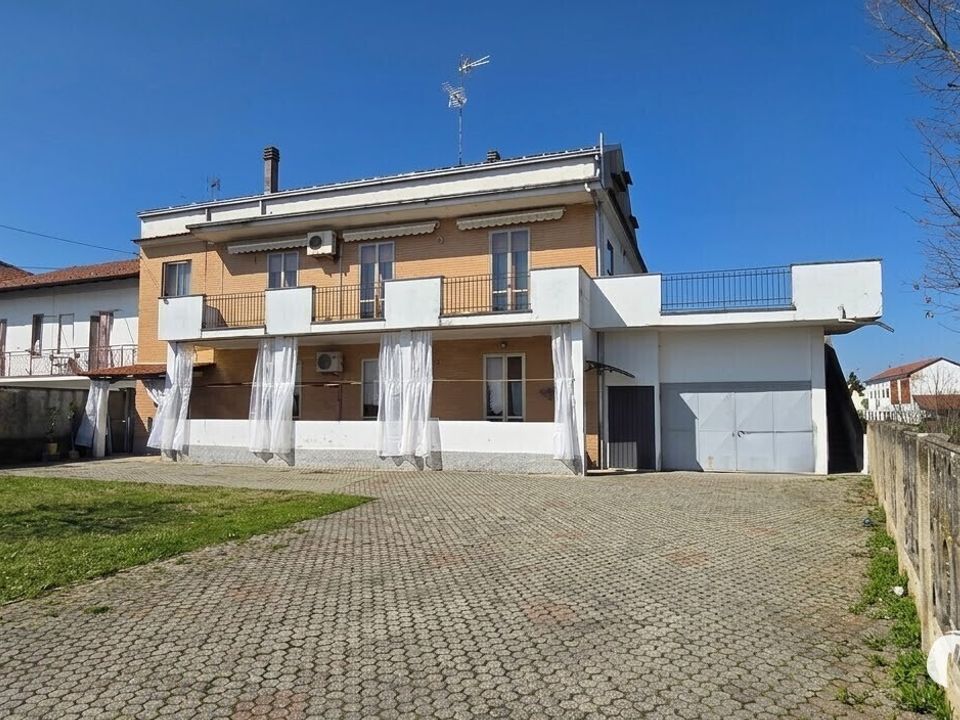 Villa i Tricerro, Vercelli - bilde 1