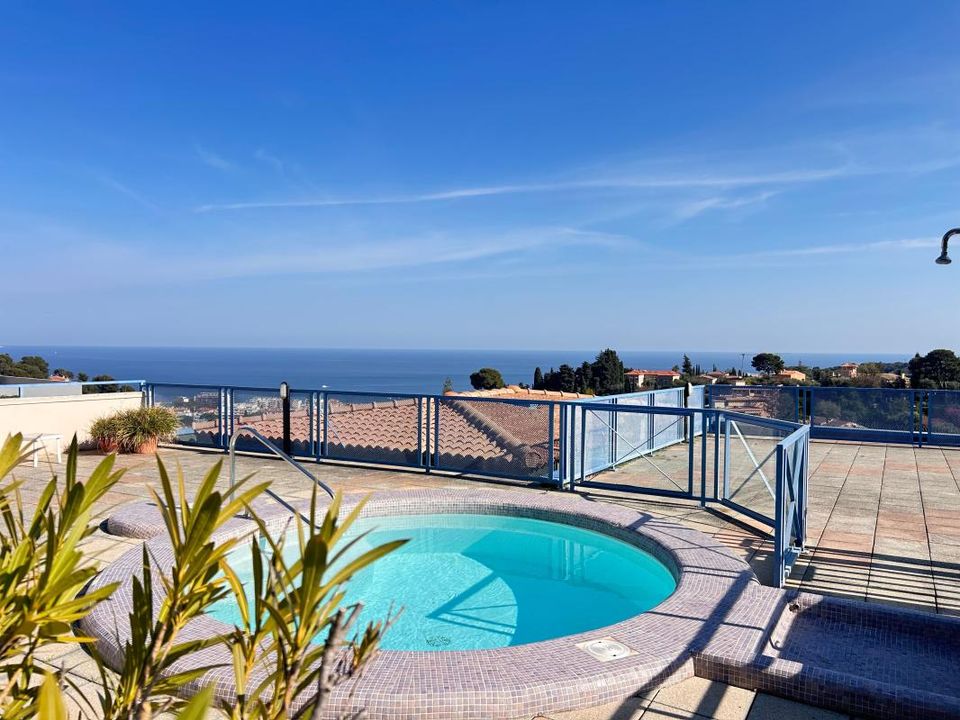 Lejlighed i Roquebrune-Cap-Martin, Alpes-Maritimes - foto 1