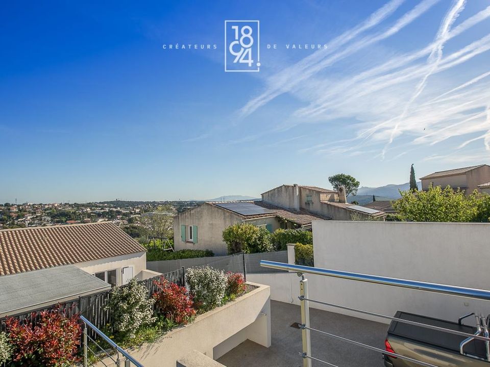 Villa i Les Pennes-Mirabeau, Bouches-du-Rhone - foto 1