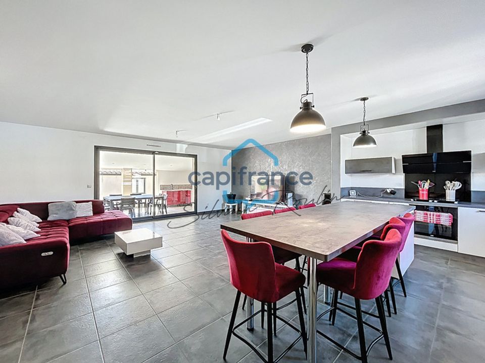 Villa i Pierrelatte, Drome - bilde 1