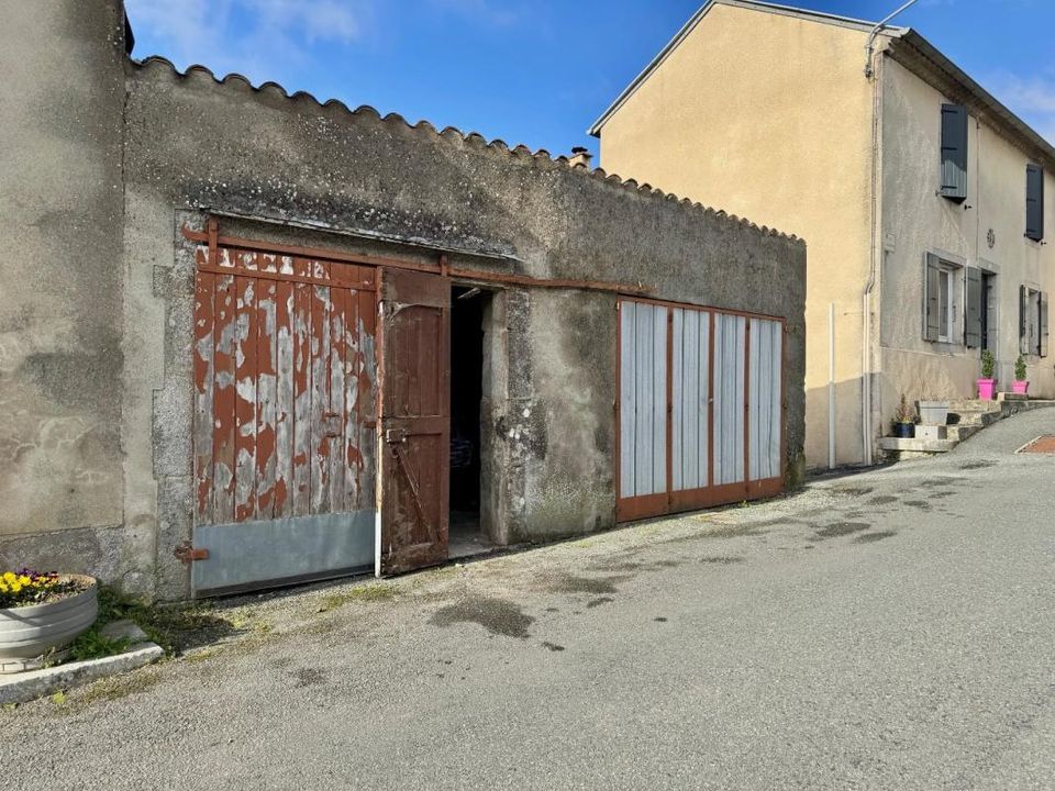 Garage i Saint-Salvy-de-la-Balme, Tarn - foto 2