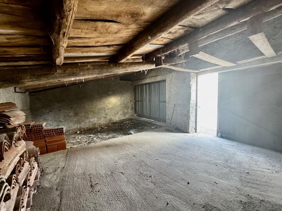 Garage i Saint-Salvy-de-la-Balme, Tarn - foto 5