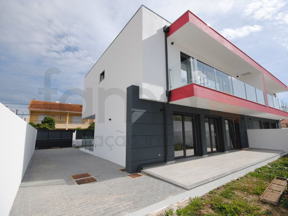 Byhus i Sao Domingos de Rana, Lisbon - foto 1
