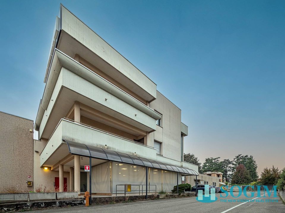 Erhvervsejendom i Giussano, Monza and Brianza - foto 2