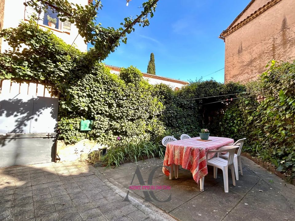 Landejendom i Sainte-Anastasie-sur-Issole, Var - foto 1