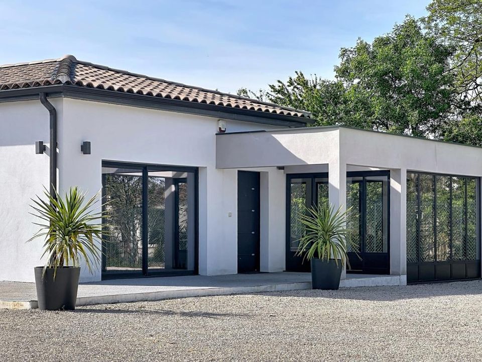 Villa i Cabannes, Bouches-du-Rhone - foto 1