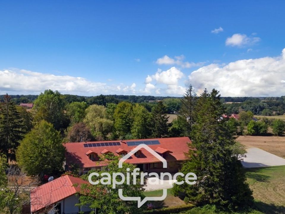 Villa i Lons-le-Saunier, Jura - foto 1