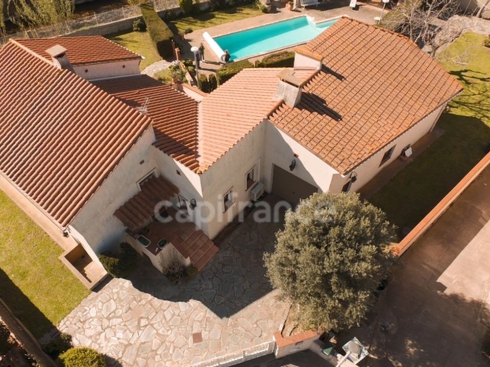 Villa a Argeles-sur-Mer, Pyrenees-Orientales - foto 1