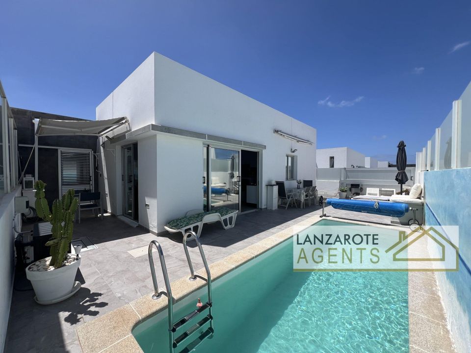 Villa i Playa Blanca (Yaiza), Lanzarote - foto 1