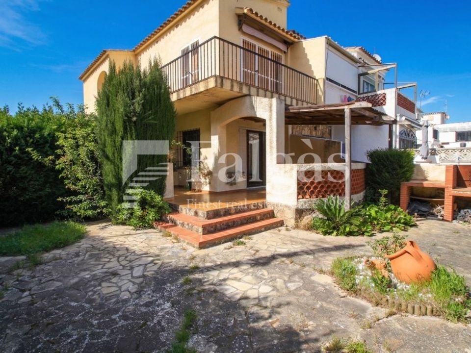 Lejlighed i Empuriabrava, Gerona - foto 2