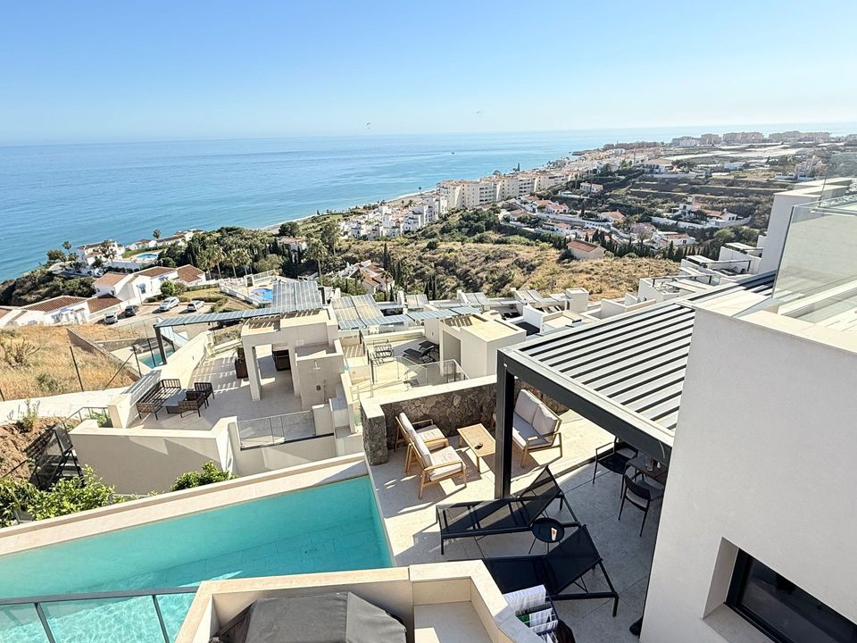 Villa a Torrox Costa, Malaga - foto 1