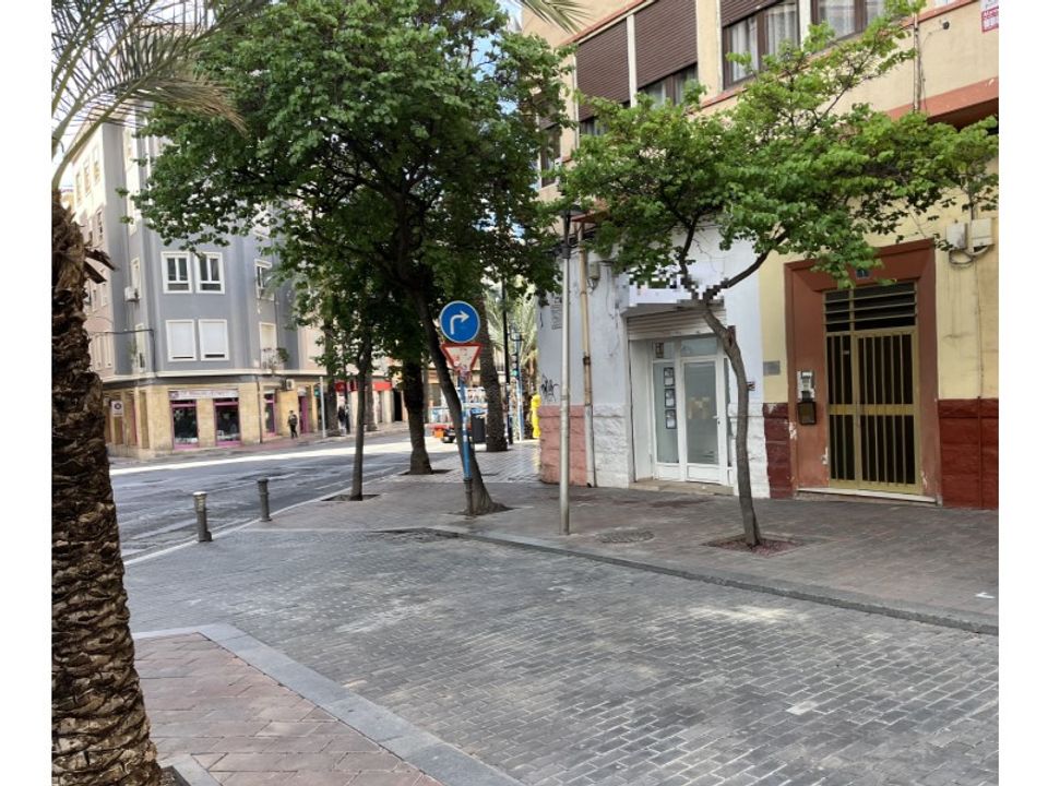 Erhvervsejendom i Alicante, Alicante - foto 2