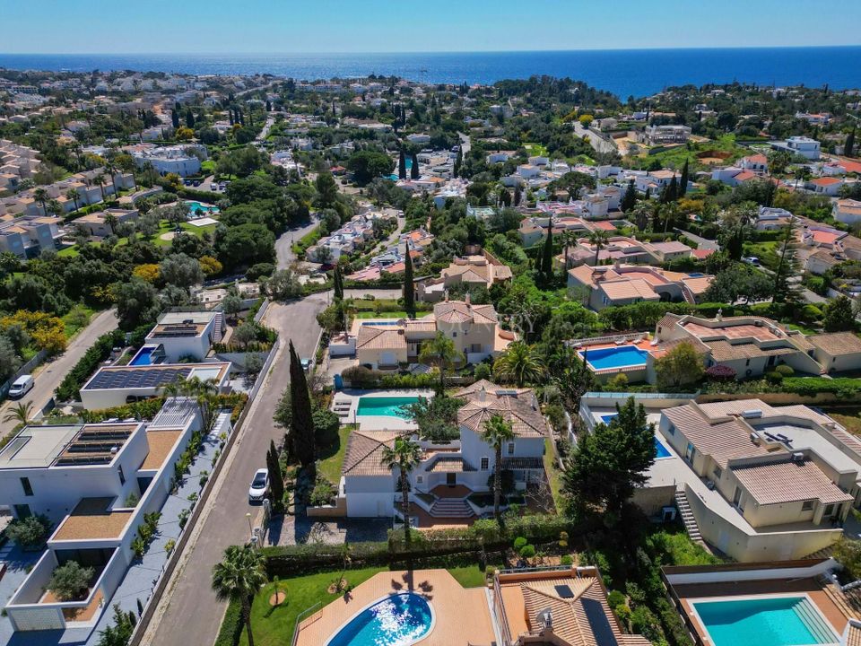 Villa i Carvoeiro, Faro - foto 1