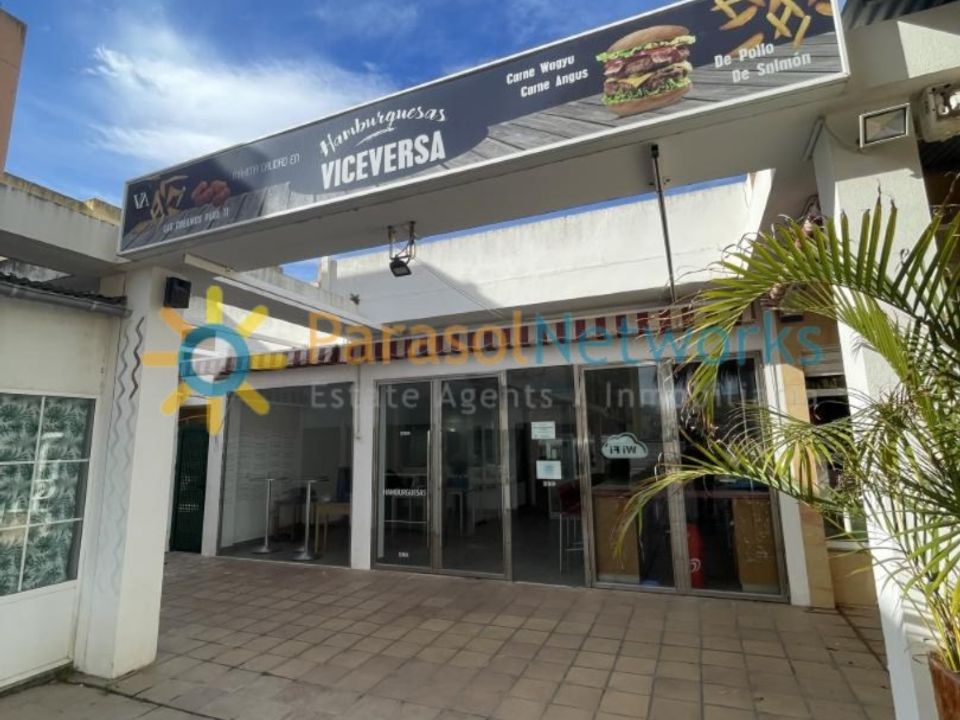 L'establiment comercial a Xeraco, Valencia - foto 1