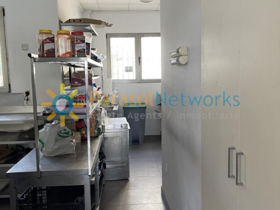 L'establiment comercial a Xeraco, Valencia - foto 4