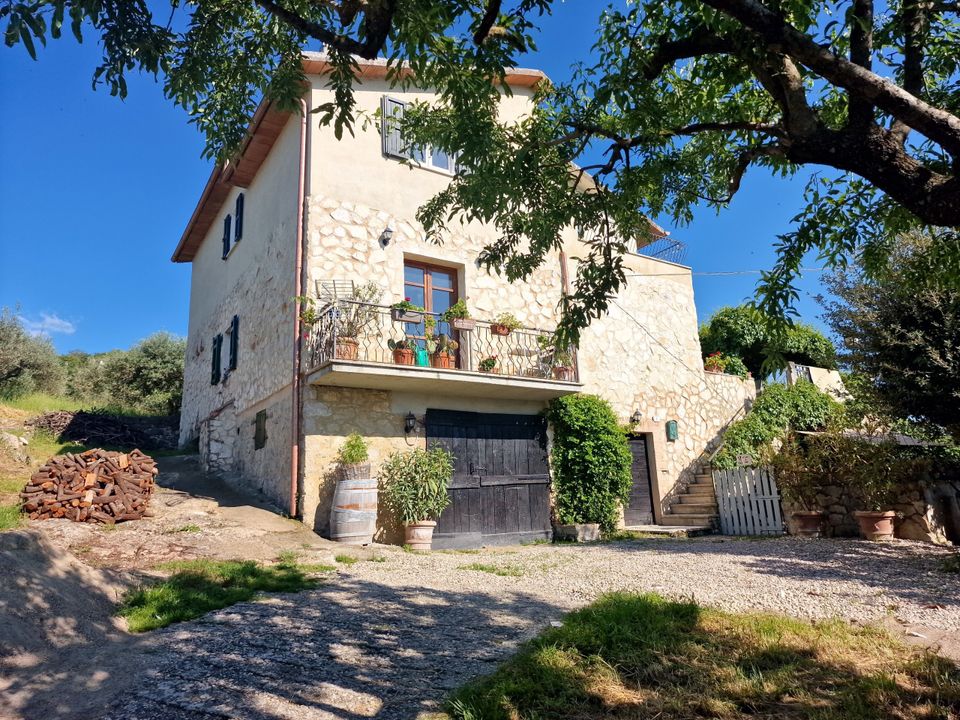 Villa i Montecchio, Terni - bilde 1