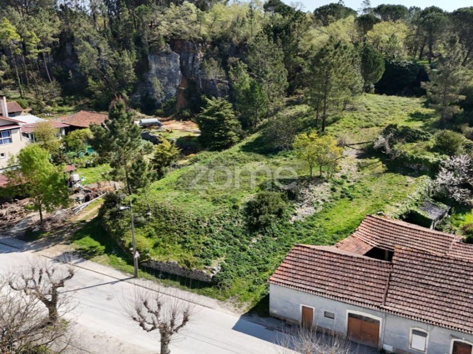 Helårsgrund i Portunhos e Outil, Coimbra - foto 2