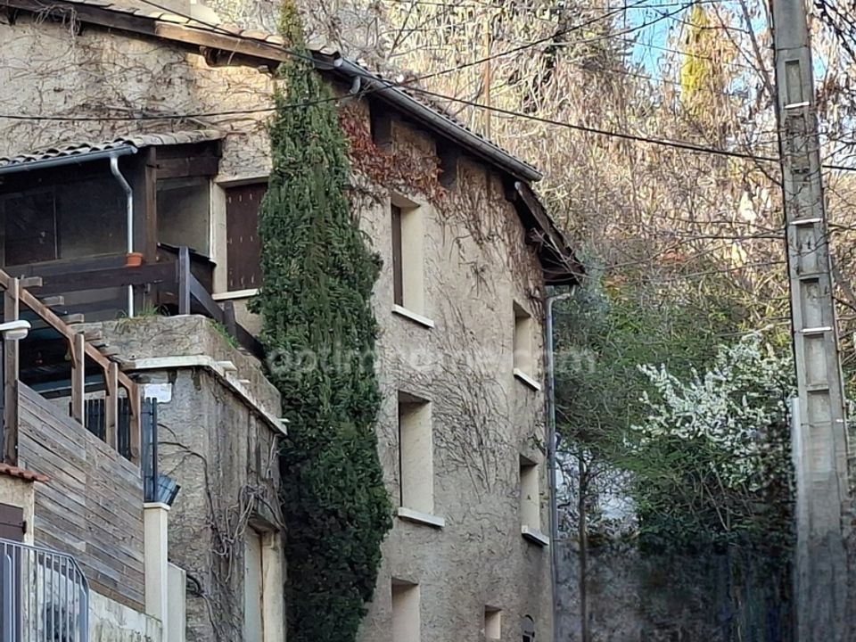 Villa i Digne-les-Bains, Alpes-de-Haute-Provence - foto 1