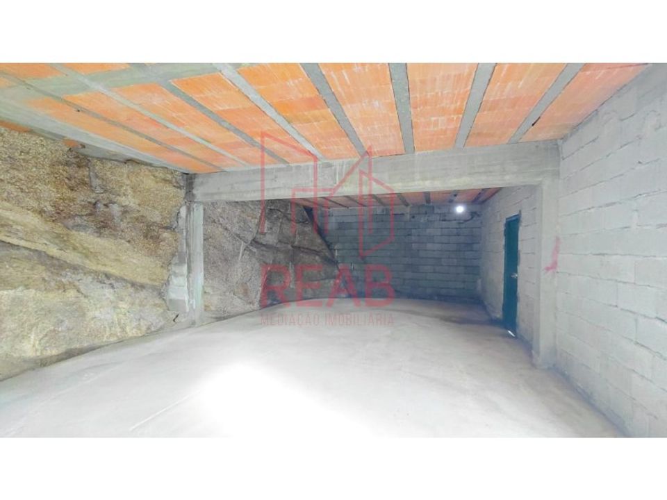 Garage i Aguiar da Beira, Guarda - foto 3