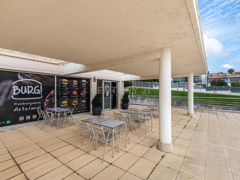 Erhvervsejendom i Oeiras, Lisbon - foto 1