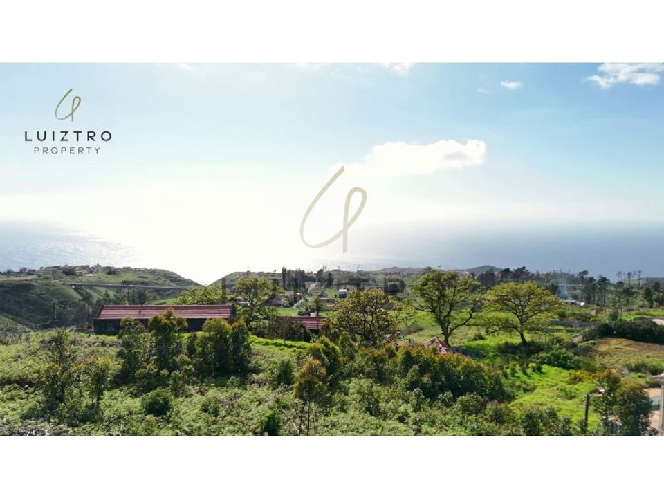 Helårsgrund i Ponta do Pargo, Madeira - foto 1