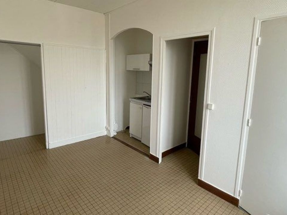 Studio in Le Châtelet-en-Brie, Seine-et-Marne - photo 2