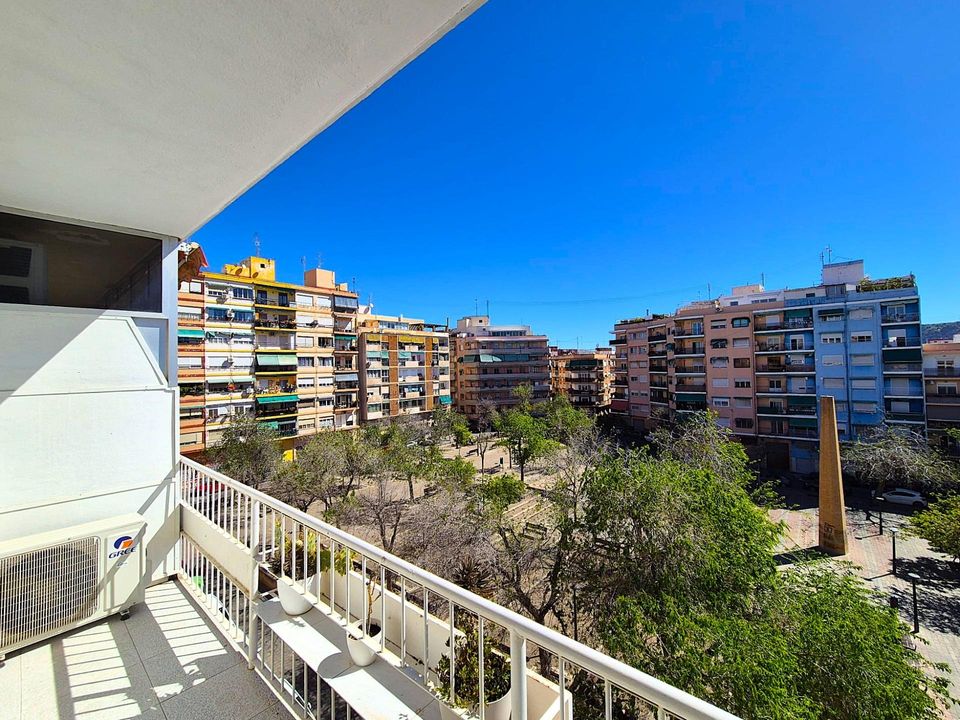 Lejlighed i Alicante, Alicante - foto 2