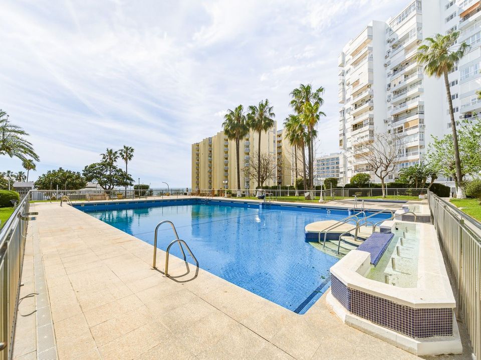 Lejlighed i Benalmadena, Malaga - foto 2