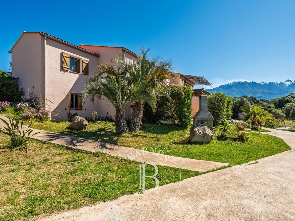 Villa in Lumio, Haute-Corse - photo 1