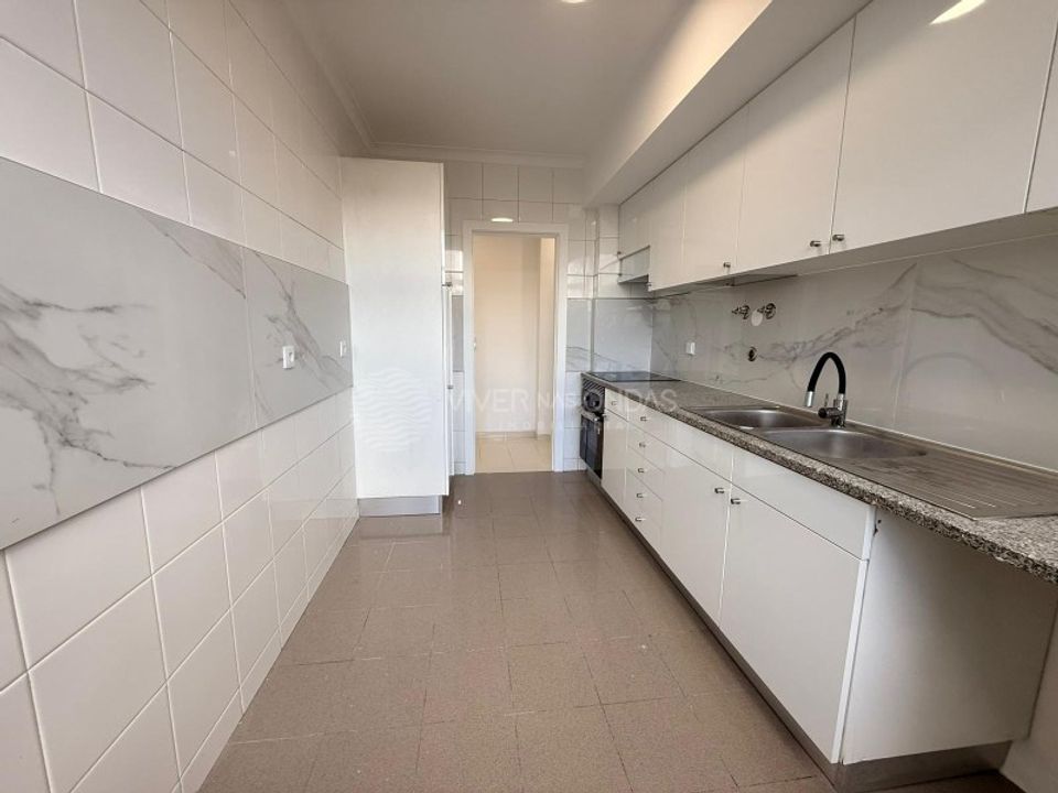 Lejlighed i Laranjeiro, Setubal - foto 1