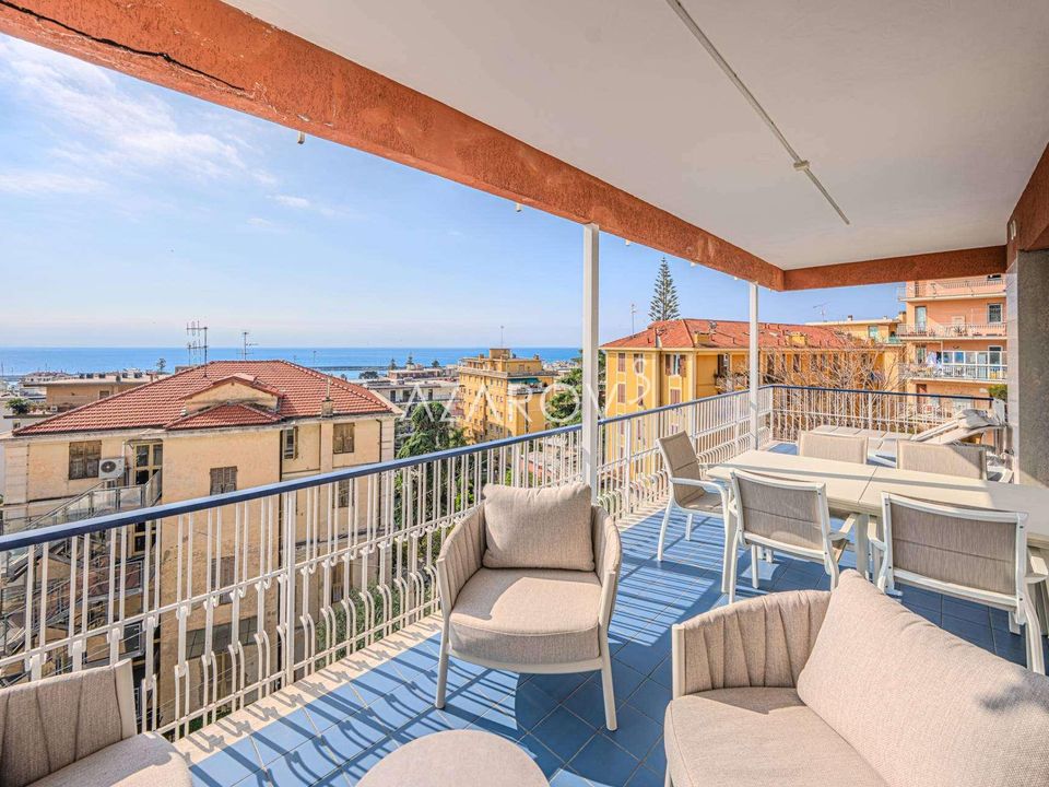 Lejlighed i Sanremo, Imperia - foto 1