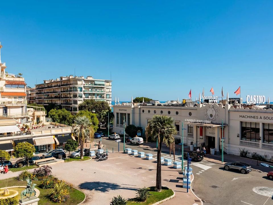 Lejlighed i Menton, Alpes-Maritimes - foto 1