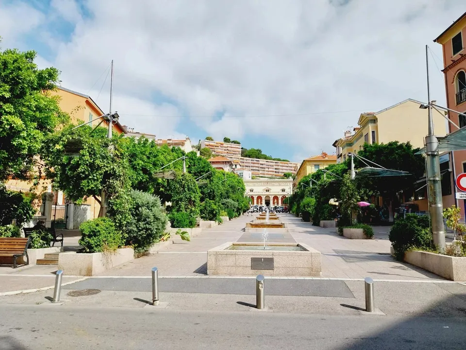 Lejlighed i Menton, Alpes-Maritimes - foto 2