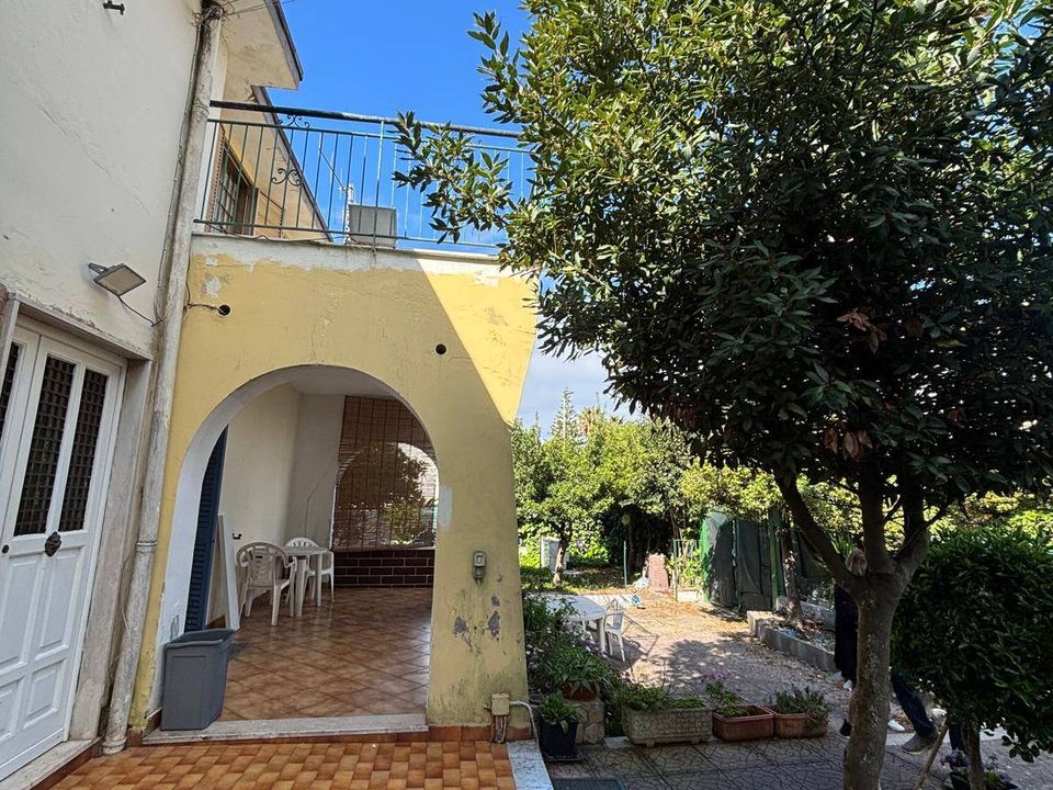 Villa i Pontecagnano Faiano, Salerno - foto 1
