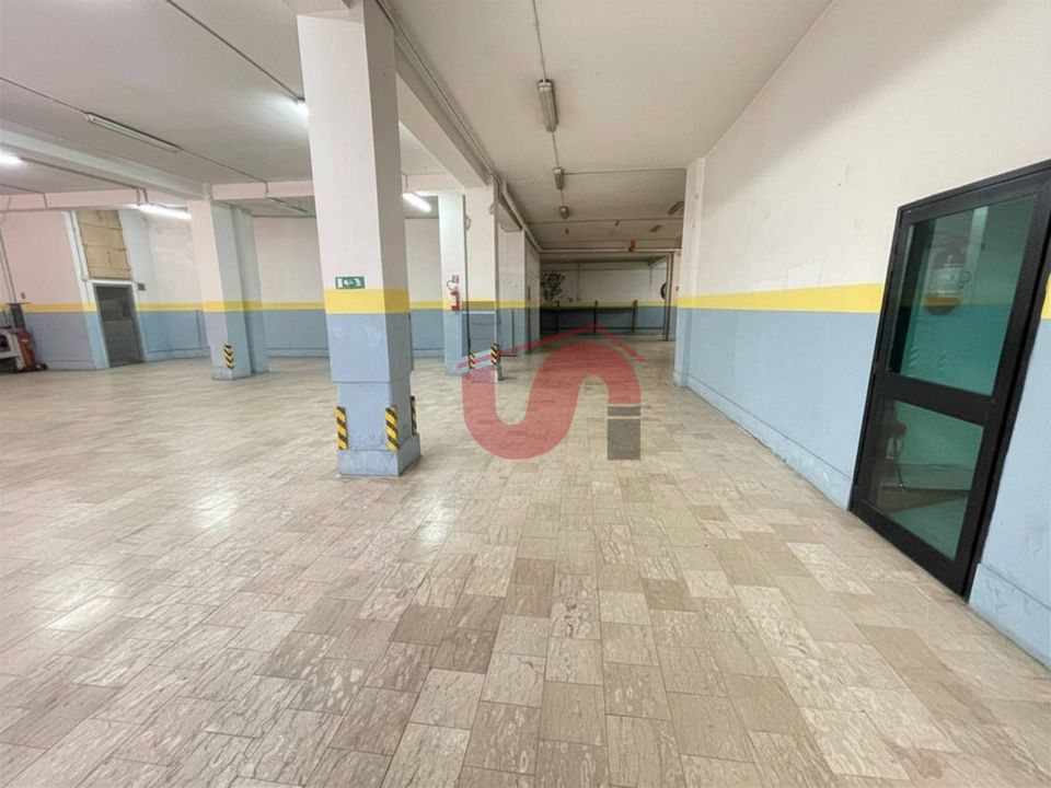 L'establiment comercial a Benevento, Benevento - foto 5