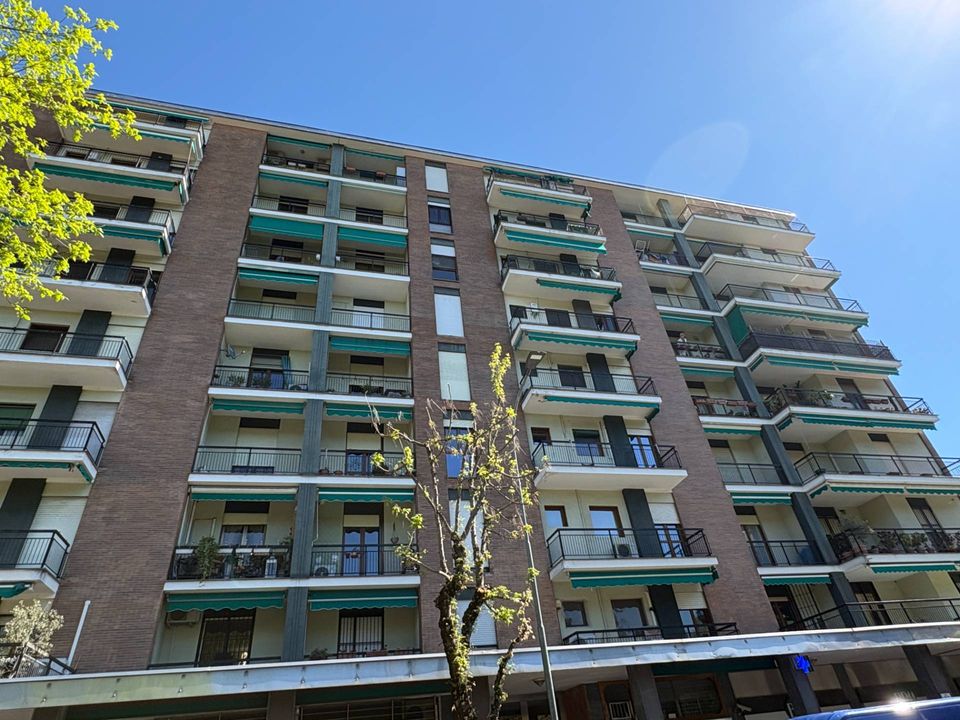 Erhvervsejendom i Rho, Milan - foto 2