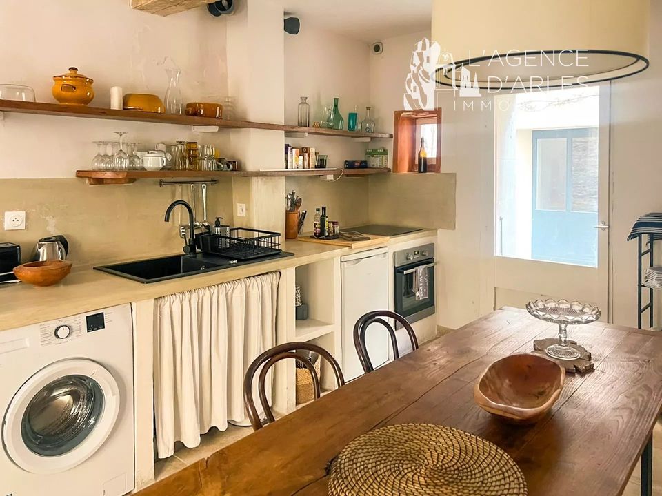 Casa de pueblo en Arles, Bouches-du-Rhone - foto 2
