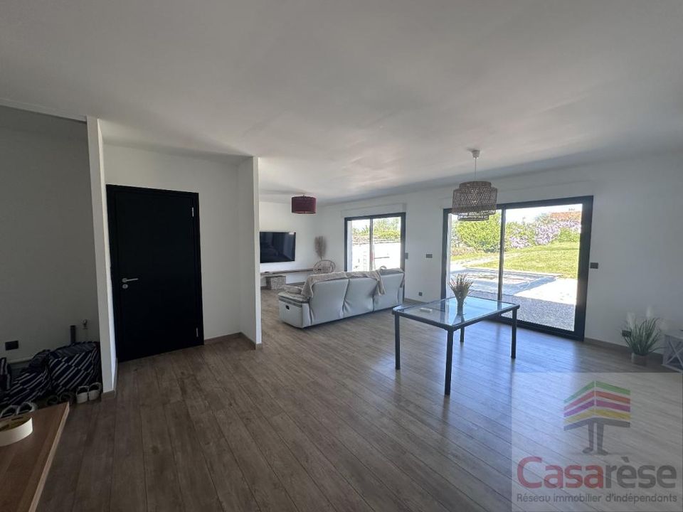 Villa - Concots, Lot - photo 4
