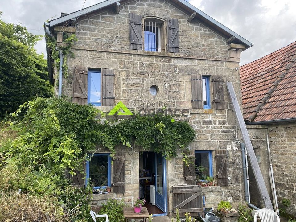 Villa i Royère-de-Vassivière, Creuse - foto 1