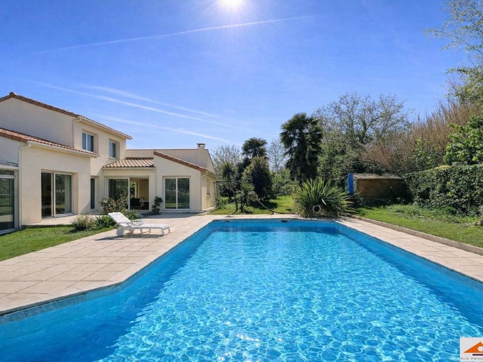 Villa i Auzeville-Tolosane, Haute-Garonne - foto 1