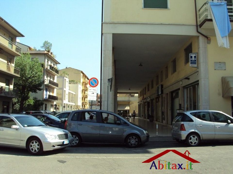 Erhvervsejendom i Arezzo, Arezzo - foto 2