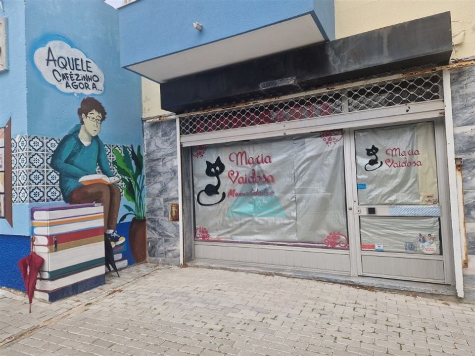 Erhvervsejendom i Amora, Setubal - foto 1
