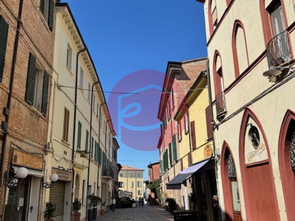 Erhvervsejendom i Santarcangelo Di Romagna, Rimini - foto 1