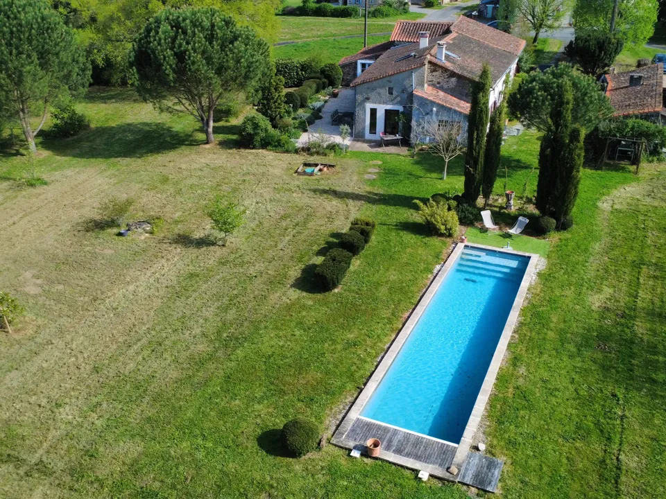 Villa a Bellac, Haute-Vienne - foto 1