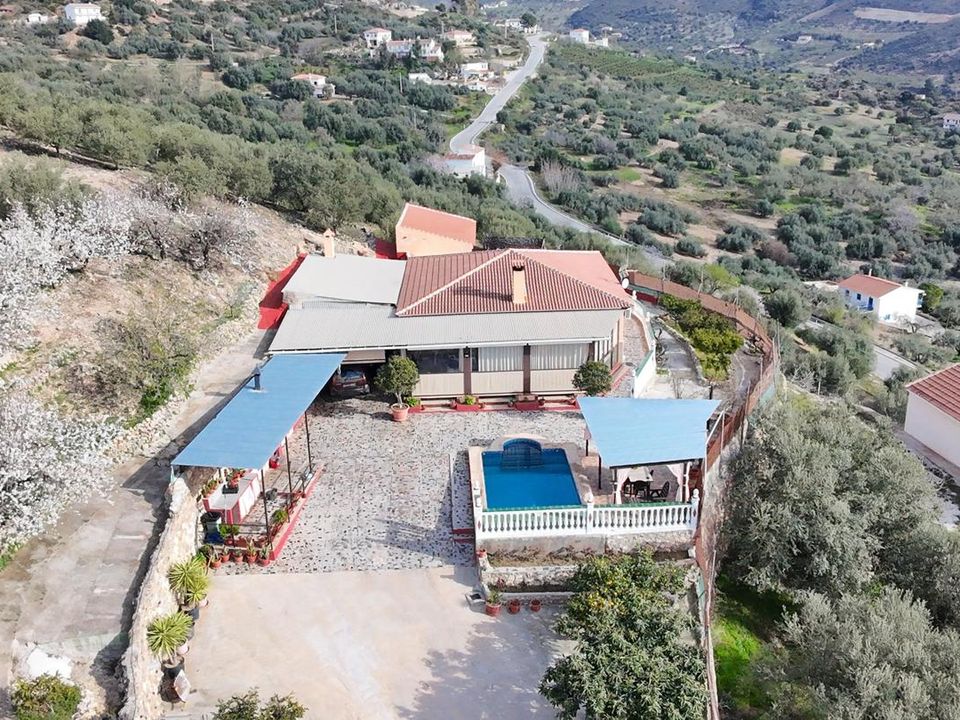Villa i Alcaucin, Malaga - foto 1