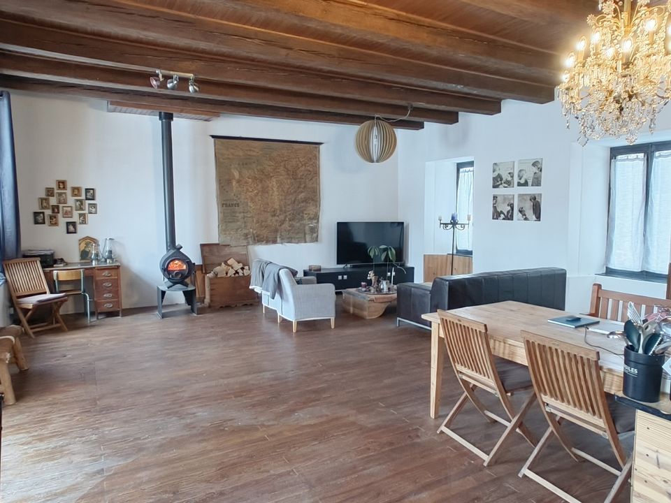 Landsbyhus i Bertignat, Puy-de-Dome - foto 5