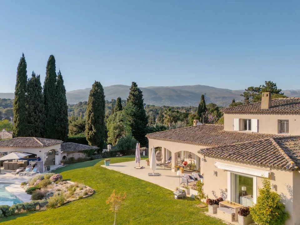 Villa i Mougins, Alpes-Maritimes - foto 1