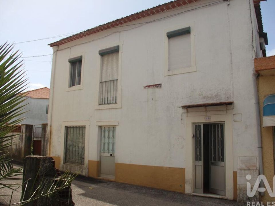 Terraced house in Alcanena, Santarem - photo 2