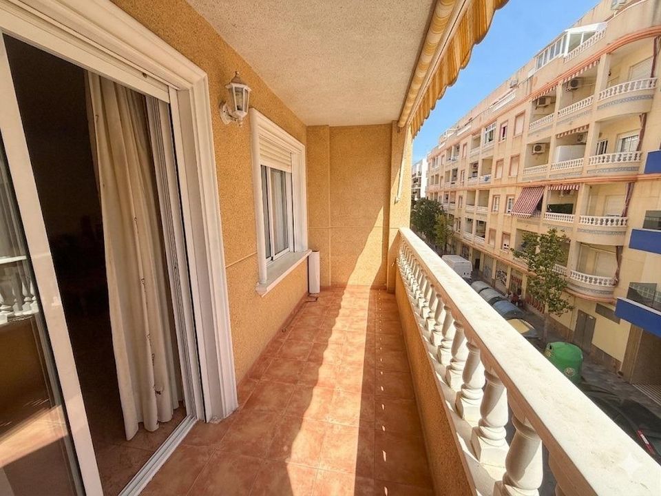 Lejlighed i Torrevieja, Alicante - foto 1
