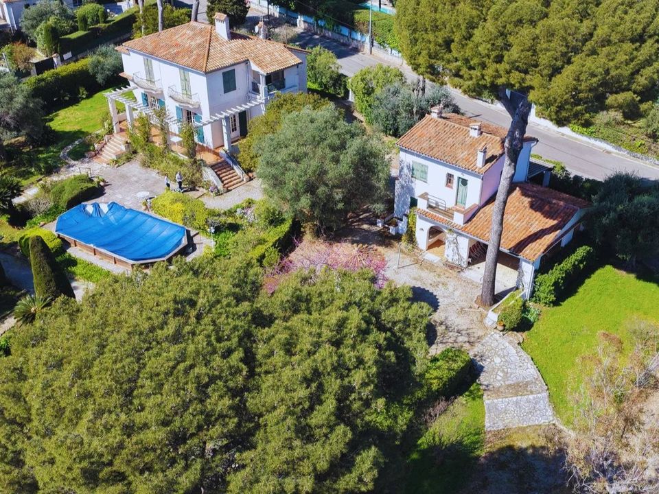 Villa i Antibes, Alpes-Maritimes - foto 1
